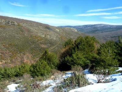 Valdebecerril - Pueblos Negros; senderismo comunidad madrid; señalizacion senderos;nieve en madrid